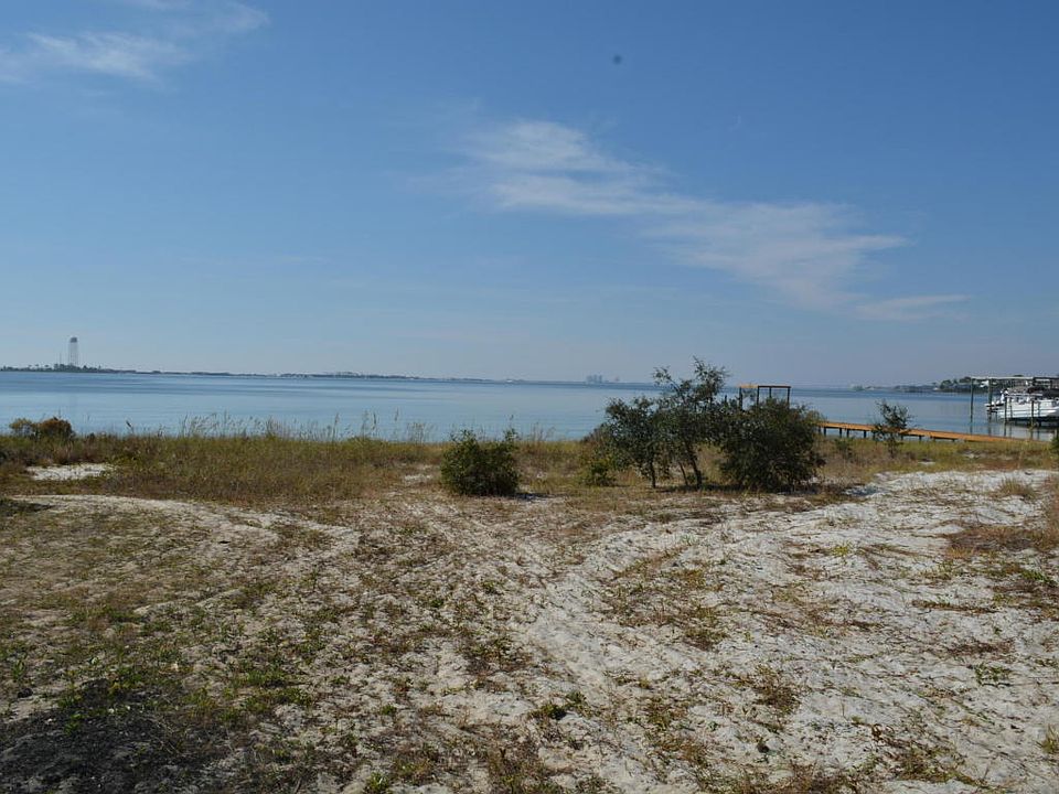 1st image of 158 Shoreline Dr
