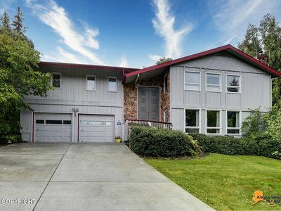 1430 Crescent Dr, Anchorage, AK, 99508