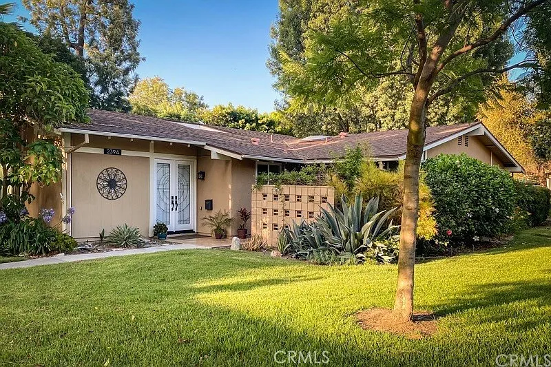 2 bed, 995 sqft, $2,900 — Photo 1