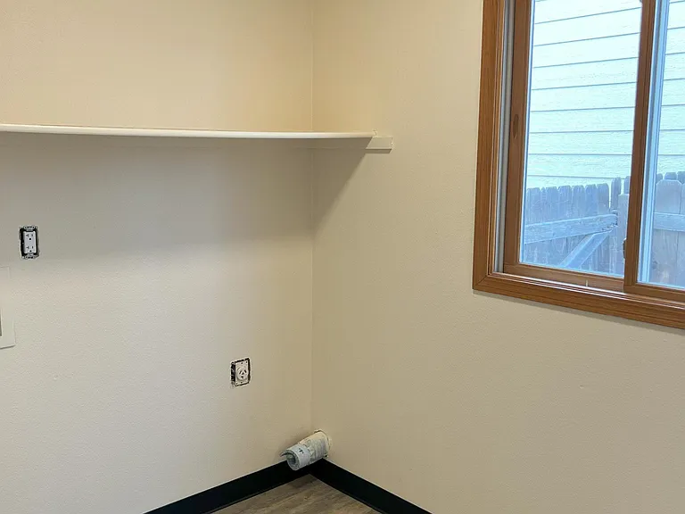 554 Dennison Ave — Photo 6