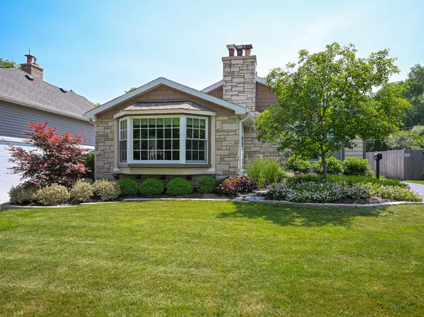 807 Cherry St, Wheaton, IL 60187