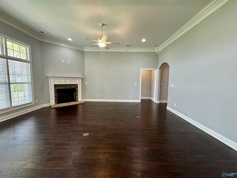 6342 Central Park Ln — Photo 10