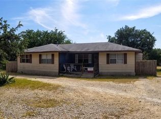 305 Spring Grove Dr, Liberty Hill, TX 78642