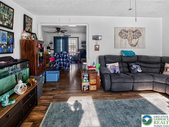 2nd image of 402 Donna Dr