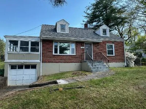 3504 Signal Hill Ave NW, Roanoke, VA 24017