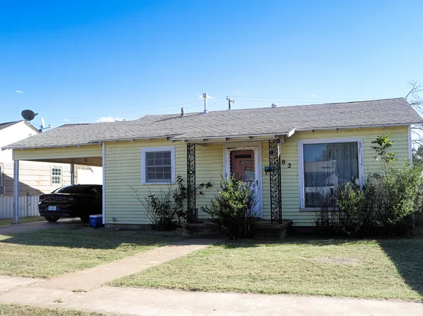 202 Roselawn St, Plainview, TX 79072