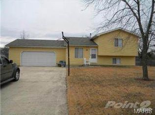 401 9th Street Cir, Crocker, MO 65452