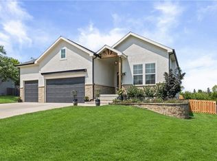 14178 S Pickering St, Olathe, KS 66061