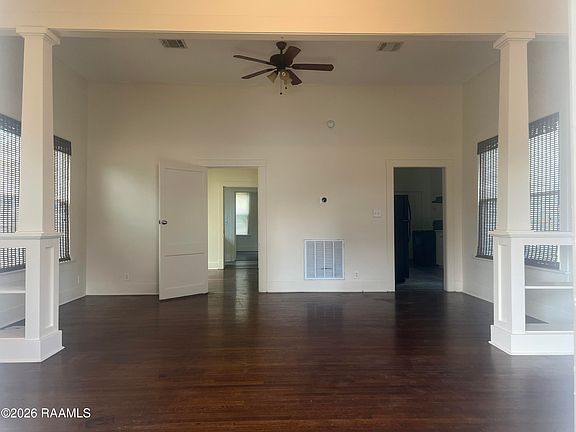 5th image of 200 E Cypress St