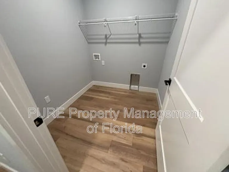 6001 SE 4th Pl — Photo 32