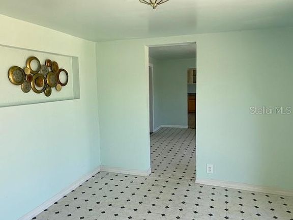5th image of 1316 W 8th St