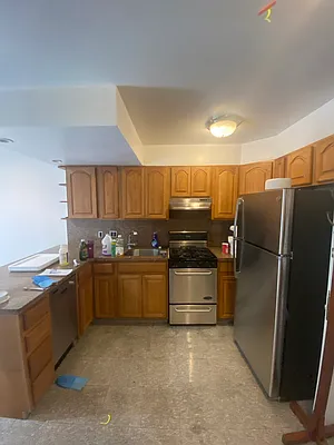 Rented by Bouklis Group | media 9