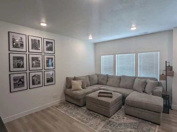 1754 N 300 E #112, North Ogden, UT 84414