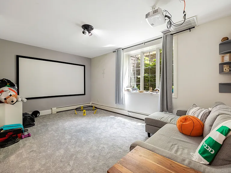 86 George St — Photo 26