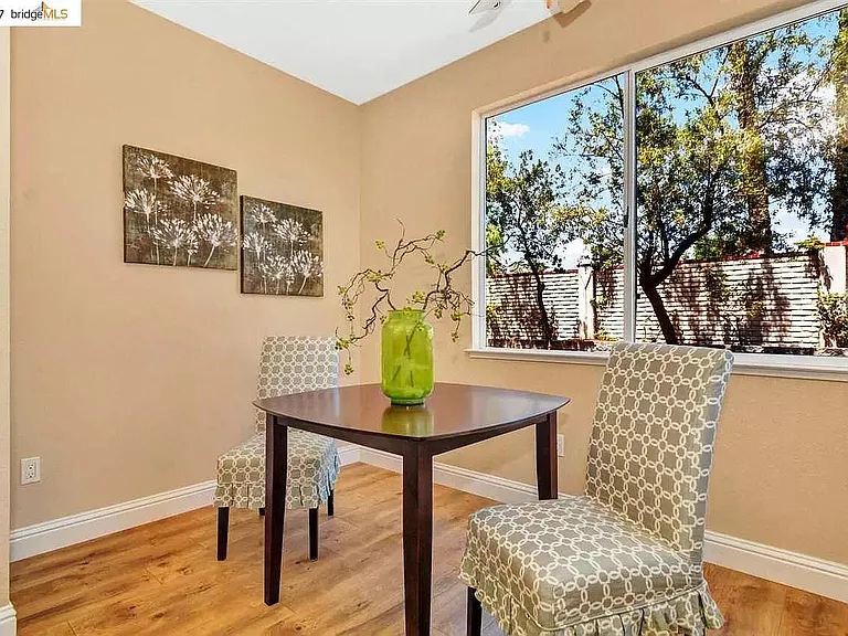4724 Cove Ln — Photo 17