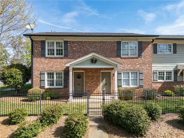 209 Calhoun St APT 201, Clemson, SC 29631