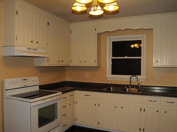 3rd image of 2005 Kersey St