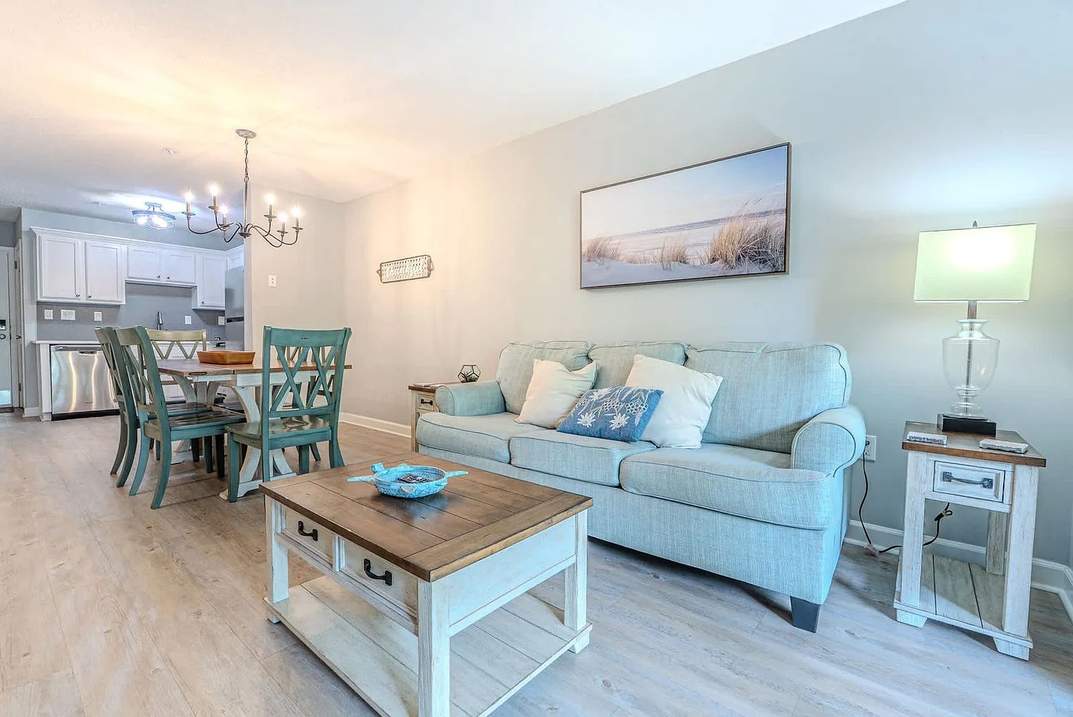 2 bed, 2.0 bath, 914 sqft, $2,729 — Photo 1