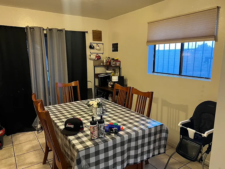 113 W Corona Rd #2 — Photo 3