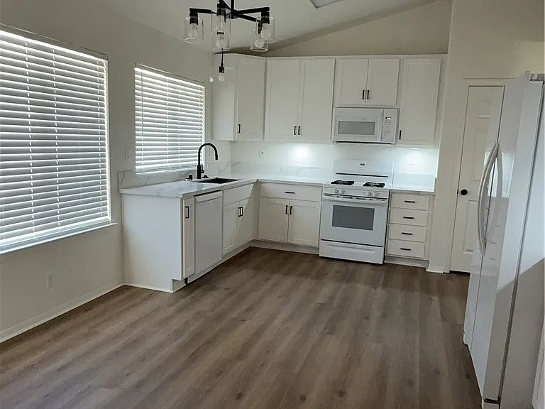 12590 Cobalt Rd — Photo 19