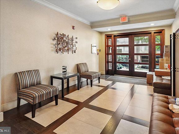 3rd image of 1121 24th St NW APT 309