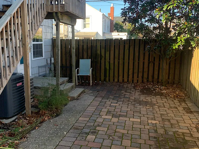 2302 Arctic Ave #A — Photo 3