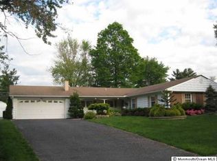 22 Jasmine Rd, Levittown, PA 19056