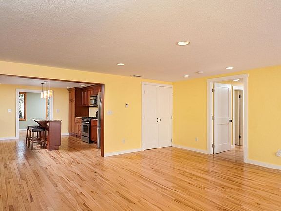 Lovely hickory floors!