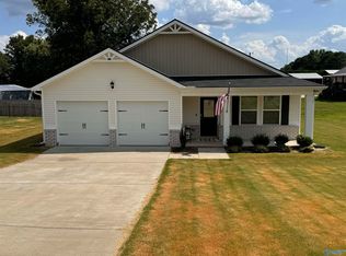 70 Leisure Ln, Arab, AL 35016