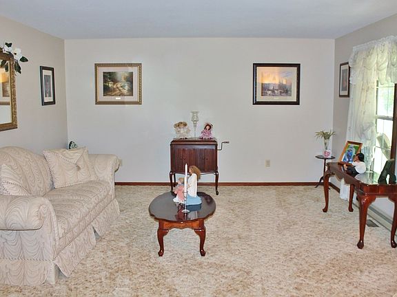 3rd image of 1225 Old Cedar Trl