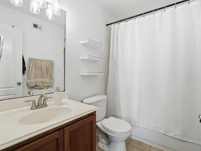 14410 Long Meadow Dr — Photo 29
