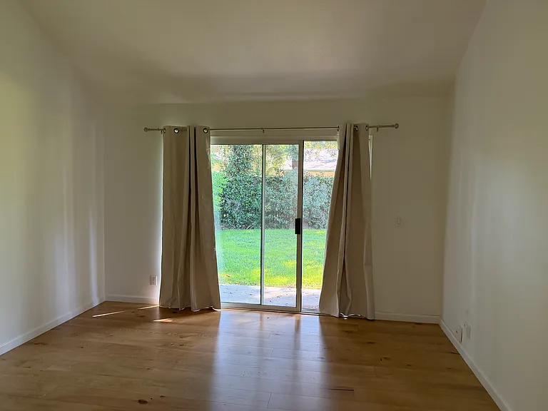 1260 Evans Ct — Photo 26