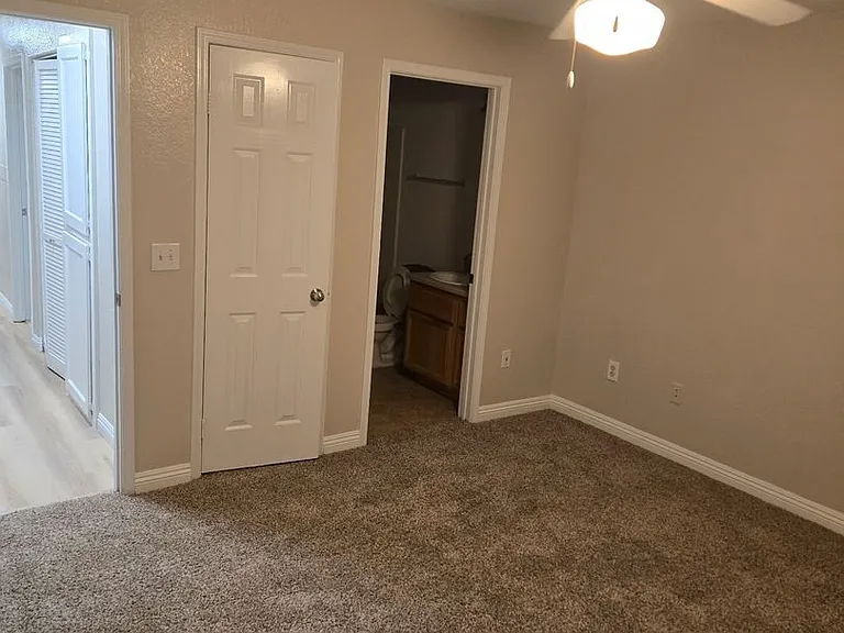 4730 E Craig Rd #2142 — Photo 3