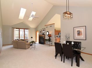 4352 S Rose Ct, New Berlin, WI 53151