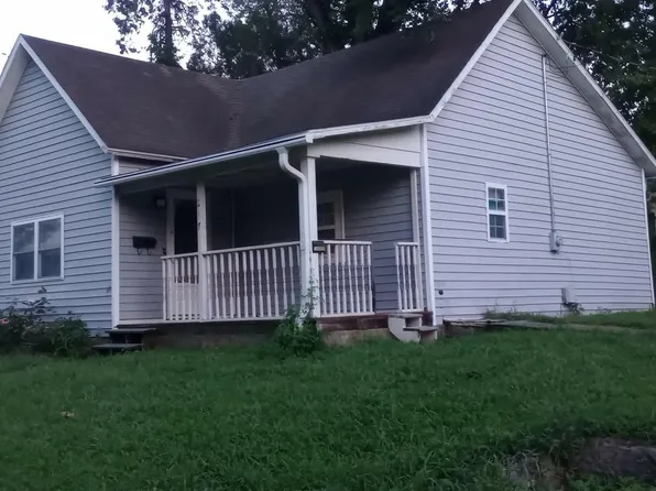217 W 6th St, Holton, KS 66436
