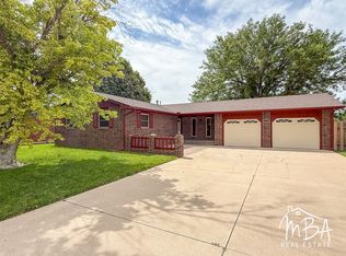 1608 Pioneer Rd, Garden City, KS 67846