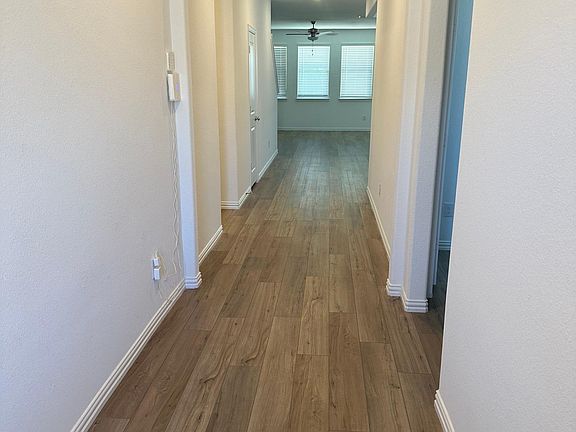 4th image of 1213 Mahogany Ln