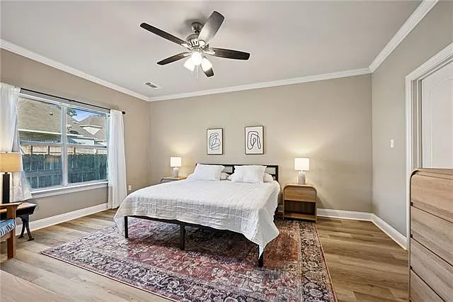 312 Lismore Ln — Photo 10