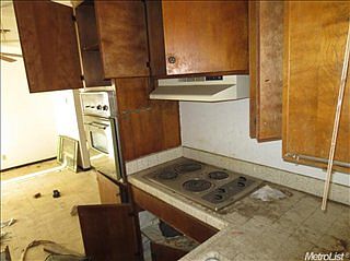 5th image of 2405 Somerset Dr