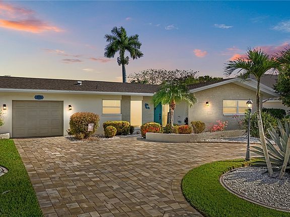 2nd image of 4116 Country Club Blvd