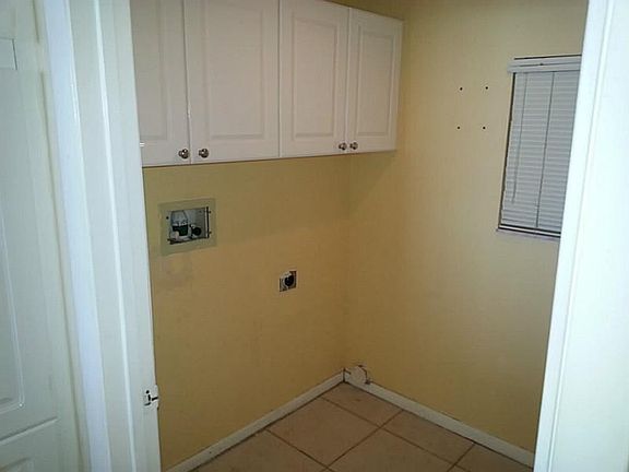 5th image of 17050 N Bay Rd APT 608