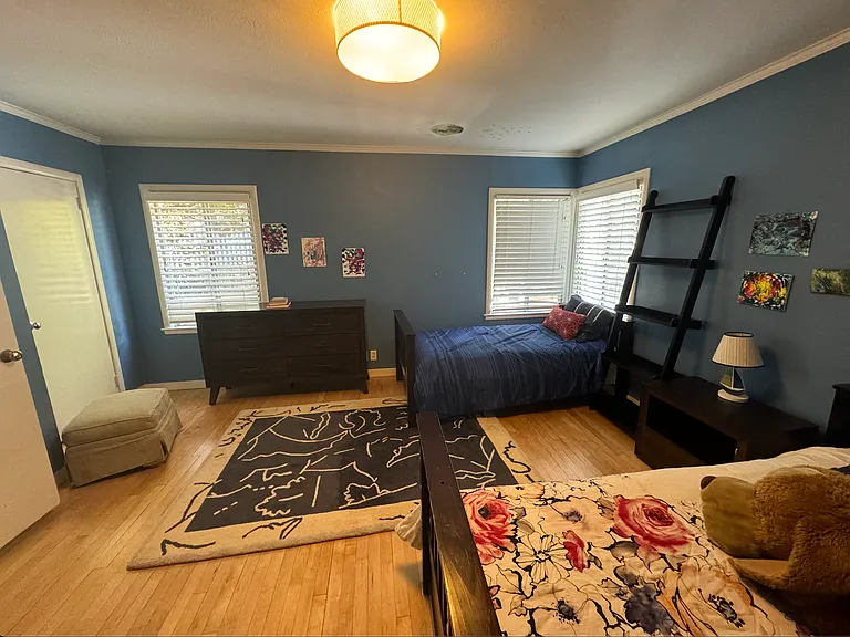 1402 Notre Dame Ave — Photo 19