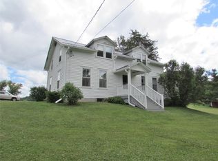 1860 Nanticoke Dr, Endicott, NY 13760