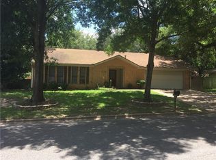 902 Tamara St, Athens, TX 75751