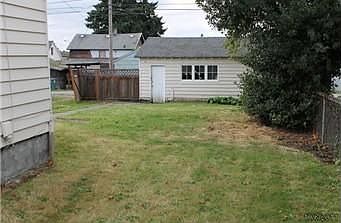 4th image of 6130 S Park Ave
