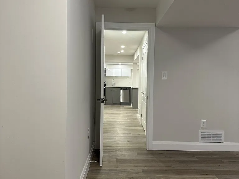 24 Hubbell Rd — Photo 7