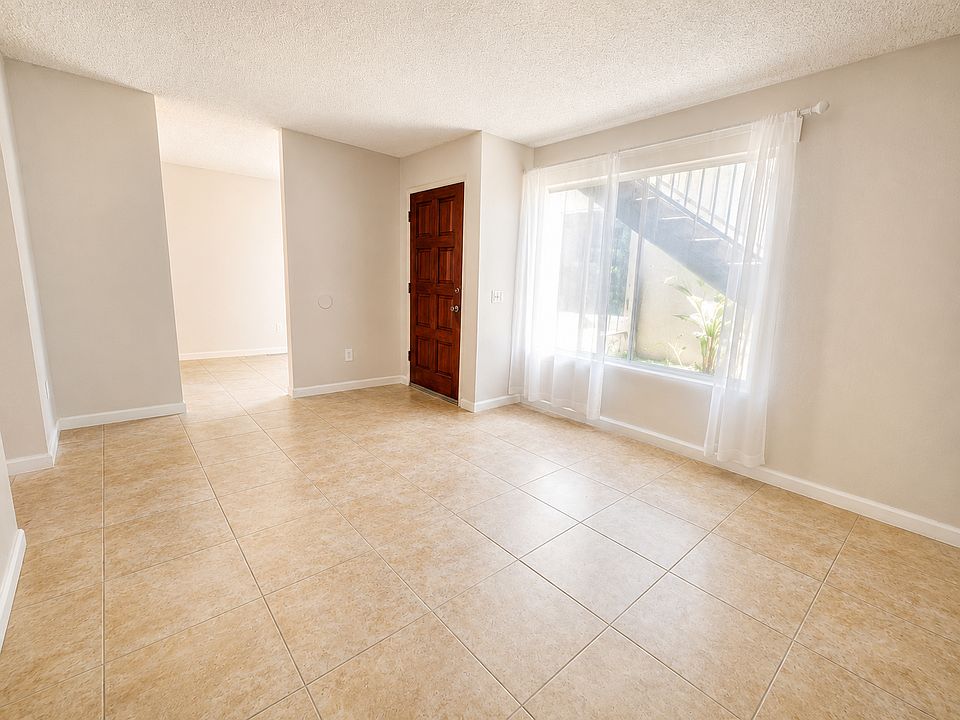 1st image of 1829 Hornblend St APT B