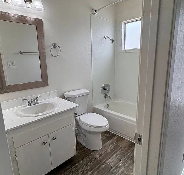 166 S Lincoln S — Photo 7