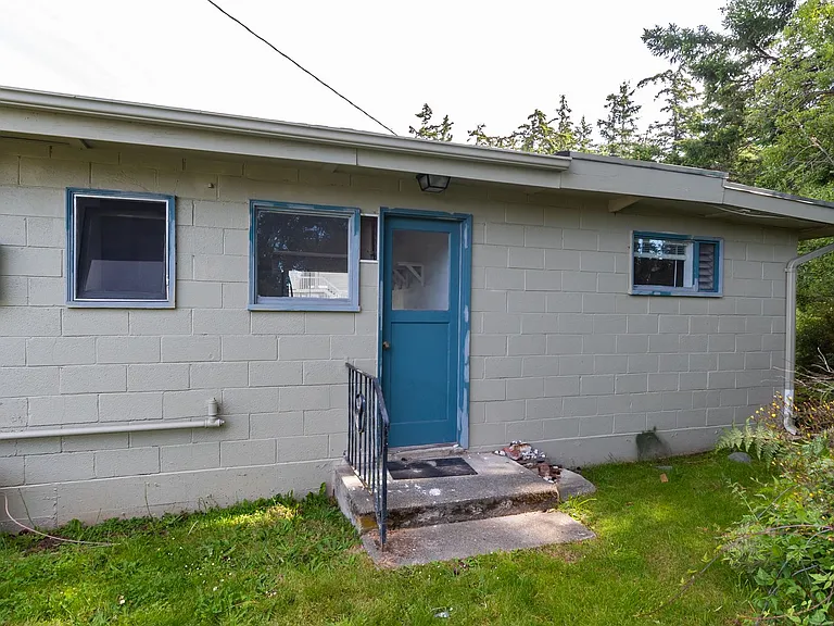 M1364 - 33010 SR 20 — Photo 10
