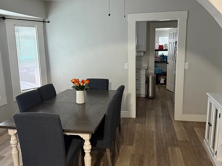 4039 Van Dyke Ave — Photo 19